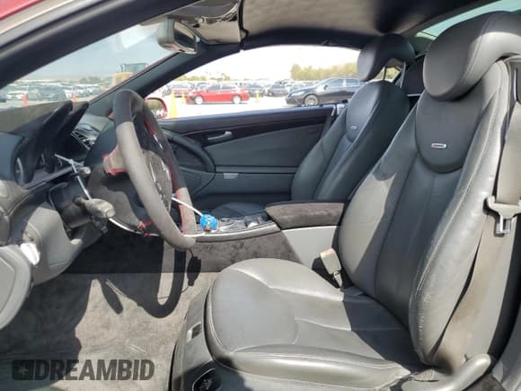 ✅ 2003 Mercedes-Benz SL 500 • VIN: WDBSK75F33F049492 • Лот: 65468054. Опубликован ранее на Copart с пробегом 134 955 миль. Бесплатный доступ к архиву аукционных продаж из США и подробный отчёт об истории автомобиля на DreamBid. Изображение 7.