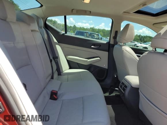 ✅ 2024 Nissan Altima SL • VIN: 1N4BL4EW5RN340481 • Lot: 66007725. Wystawiony na Copart z przebiegiem 17 983 mil. Bezpłatny archiwum sprzedaży aukcyjnych z USA i szczegółowy raport historii pojazdu na DreamBid. Zdjęcie 10.