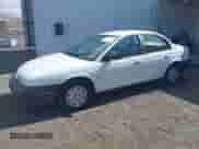 1998 Saturn SL z VIN 1G8ZF5285WZ243548, wystawiony jako IAAI lot #41659710 z przebiegiem 109 099 mil mil oraz . Historia ofert i sprzedaży dostępna na DreamBid. Obrazek 2.