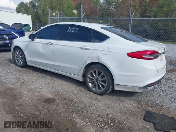 ✅ 2017 Ford Fusion SE • VIN: 3FA6P0H73HR346682 • Лот: 43746326. Опубликован ранее на IAAI с пробегом 238 098 миль. Бесплатный доступ к архиву аукционных продаж из США и подробный отчёт об истории автомобиля на DreamBid. Изображение 3.