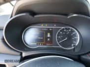 ✅ 2024 Nissan Versa SR • VIN: 3N1CN8FV6RL885601 • Lot: 80919625. Wystawiony na Copart z przebiegiem 16 642 mil. Bezpłatny archiwum sprzedaży aukcyjnych z USA i szczegółowy raport historii pojazdu na DreamBid. Zdjęcie 9.