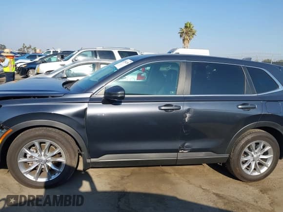 ✅ 2024 Honda CR-V EX • VIN: 2HKRS3H46RH327285 • Lot: 42961250. Wystawiony na IAAI z przebiegiem 25 580 mil. Bezpłatny archiwum sprzedaży aukcyjnych z USA i szczegółowy raport historii pojazdu na DreamBid. Zdjęcie 15.