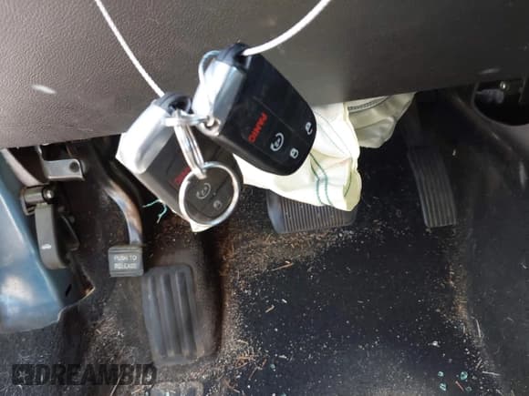 ✅ 2017 Dodge Journey Crossroad Plus • VIN: 3C4PDDGG6HT704473 • Lot: 42829607. Listed on IAAI with Not provided. Free auction sales archive from the USA and detailed vehicle history report at DreamBid. Image 11.