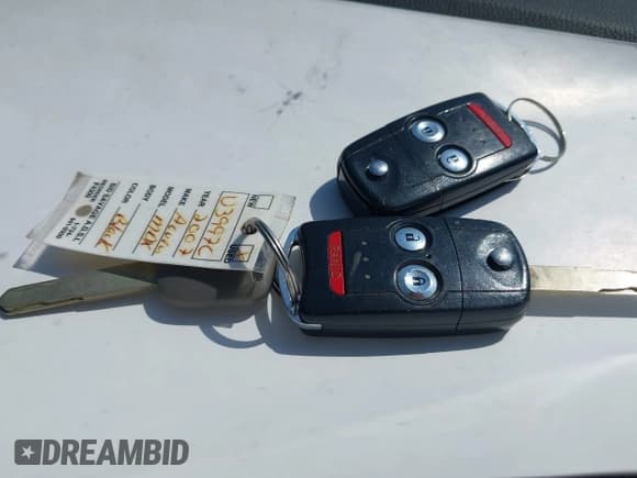 ✅ 2007 Acura MDX Sport • VIN: 2HNYD28547H517451 • Lot: 42992257. Wystawiony na IAAI z przebiegiem 220 153 mil. Bezpłatny archiwum sprzedaży aukcyjnych z USA i szczegółowy raport historii pojazdu na DreamBid. Zdjęcie 11.