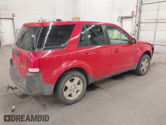 ✅ 2005 Saturn VUE • VIN: 5GZCZ634X5S864603 • Lot: 43719248. Wystawiony na IAAI z przebiegiem 161 155 mil. Bezpłatny archiwum sprzedaży aukcyjnych z USA i szczegółowy raport historii pojazdu na DreamBid. Zdjęcie 4.