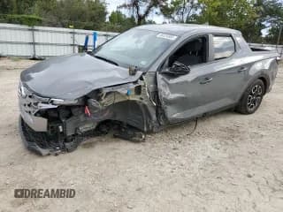 ✅ 2024 Hyundai Santa Cruz SEL • VIN: 5NTJB4DE6RH124996 • Лот: 80224505. Опубликован ранее на Copart с пробегом 18 897 миль. Бесплатный доступ к архиву аукционных продаж из США и подробный отчёт об истории автомобиля на DreamBid. Изображение 1.