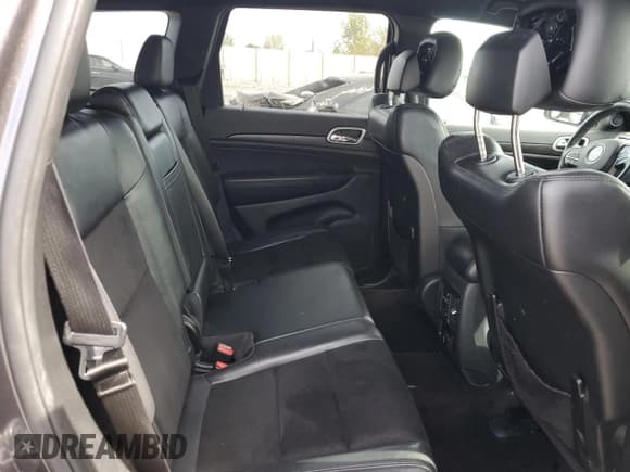 ✅ 2018 Jeep Grand Cherokee Laredo E • VIN: 1C4RJFAG8JC325417 • Lot: 84971425. Wystawiony na Copart z przebiegiem 97 270 mil. Bezpłatny archiwum sprzedaży aukcyjnych z USA i szczegółowy raport historii pojazdu na DreamBid. Zdjęcie 11.