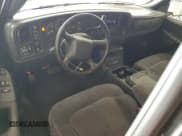 ✅ 2001 Chevrolet Silverado 1500 LS • VIN: 2GCEK19T911270580 • Лот: 92930175. Опубликован ранее на Copart с пробегом 166 583 миль. Бесплатный доступ к архиву аукционных продаж из США и подробный отчёт об истории автомобиля на DreamBid. Изображение 8.