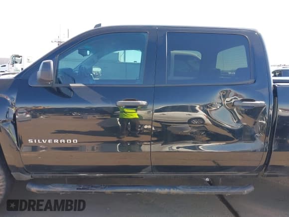 ✅ 2014 Chevrolet Silverado 1500 LT • VIN: 3GCUKREC1EG239787 • Лот: 43498218. Опубликован ранее на IAAI с пробегом 240 137 миль. Бесплатный доступ к архиву аукционных продаж из США и подробный отчёт об истории автомобиля на DreamBid. Изображение 14.