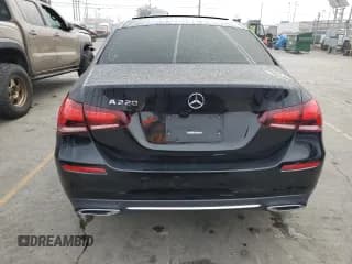 ✅ 2021 Mercedes-Benz A 220 • VIN: W1K3G4EBXMJ290697 • Лот: 92316525. Опубликован ранее на Copart с пробегом 56 898 миль. Бесплатный доступ к архиву аукционных продаж из США и подробный отчёт об истории автомобиля на DreamBid. Изображение 6.