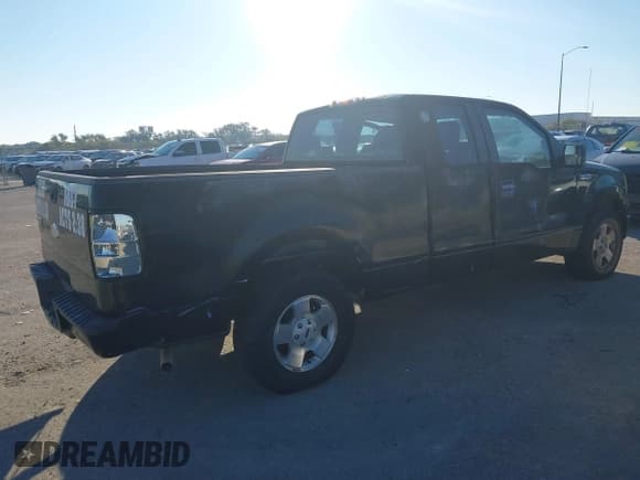 ✅ 2007 Ford F-150 STX • VIN: 1FTRX12W67KD12428 • Lot: 43604655. Listed on IAAI with 183,385 mi. Free auction sales archive from the USA and detailed vehicle history report at DreamBid. Image 4.