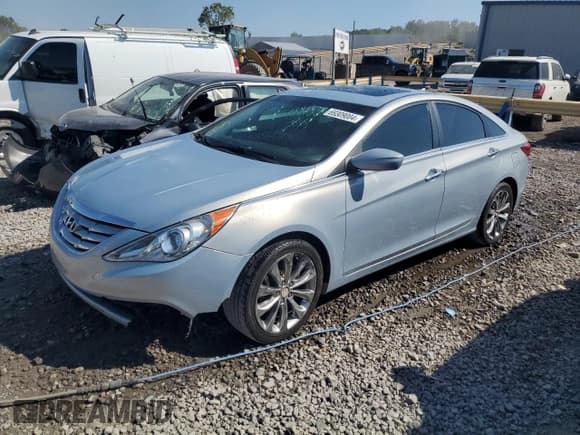 ✅ 2011 Hyundai Sonata SE • VIN: 5NPEC4AC4BH142144 • Lot: 69309004. Listed on Copart with 144,680 mi. Free auction sales archive from the USA and detailed vehicle history report at DreamBid. Image 1.