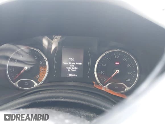 ✅ 2017 Jeep Renegade Latitude • VIN: ZACCJABB2HPG48279 • Лот: 43122758. Опубликован ранее на IAAI с пробегом 109 885 миль. Бесплатный доступ к архиву аукционных продаж из США и подробный отчёт об истории автомобиля на DreamBid. Изображение 7.