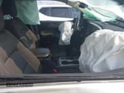 ✅ 2018 Chevrolet Colorado 4WD LT • VIN: 1GCGTCEN0J1100848 • Лот: 43139895. Опубликован ранее на IAAI с пробегом Не указан. Бесплатный доступ к архиву аукционных продаж из США и подробный отчёт об истории автомобиля на DreamBid. Изображение 5.