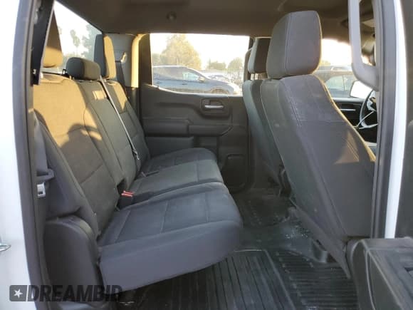 ✅ 2022 Chevrolet Silverado 1500 Work Truck • VIN: 1GCPAAEK2NZ529013 • Lot: 80118443. Wystawiony na Copart z przebiegiem 22 608 mil. Bezpłatny archiwum sprzedaży aukcyjnych z USA i szczegółowy raport historii pojazdu na DreamBid. Zdjęcie 10.