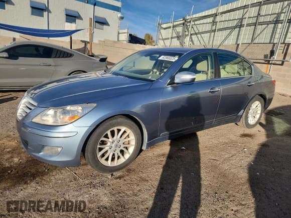 ✅ 2009 Hyundai Genesis • VIN: KMHGC46E69U027172 • Lot: 92566525. Listed on Copart with 121,892 mi. Free auction sales archive from the USA and detailed vehicle history report at DreamBid. Image 1.
