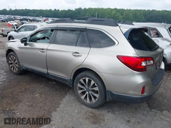 ✅ 2015 Subaru Outback Limited • VIN: 4S4BSENC4F3245972 • Lot: 42425247. Listed on IAAI with 234,274 mi. Free auction sales archive from the USA and detailed vehicle history report at DreamBid. Image 3.