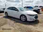 2019 Chevrolet Malibu LS z VIN 1G1ZB5ST9KF210983, wystawiony jako Copart lot #84057805 z przebiegiem 114 806 mil mil oraz Szkoda całkowita • Salvage title. Historia ofert i sprzedaży dostępna na DreamBid. Obrazek 4.