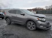 ✅ 2017 Nissan Rogue SL • VIN: JN8AT2MV8HW284567 • Lot: 91808285. Wystawiony na Copart z przebiegiem 88 710 mil. Bezpłatny archiwum sprzedaży aukcyjnych z USA i szczegółowy raport historii pojazdu na DreamBid. Zdjęcie 4.