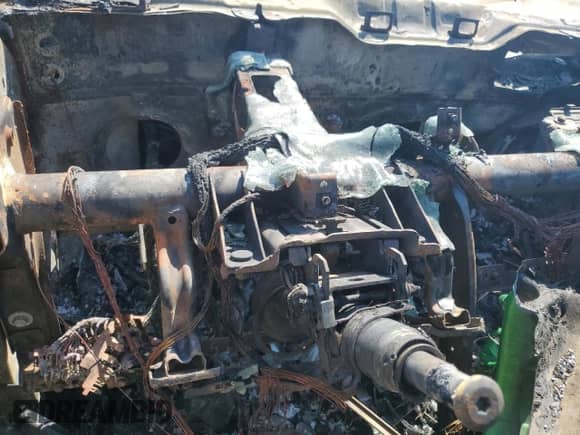 2015 Chevrolet Sonic LT с VIN 1G1JC6SB8F4148601, выставлен на аукционе Copart как лот 69298854 с пробегом Не указан миль и На запчасти • Non repairable. История ставок и продаж доступна на DreamBid. Изображение 9.