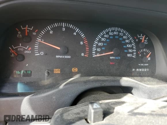 ✅ 1999 Dodge Dakota SLT • VIN: 1B7GG22Y5XS107729 • Lot: 79440034. Wystawiony na Copart z przebiegiem 163 718 mil. Bezpłatny archiwum sprzedaży aukcyjnych z USA i szczegółowy raport historii pojazdu na DreamBid. Zdjęcie 9.