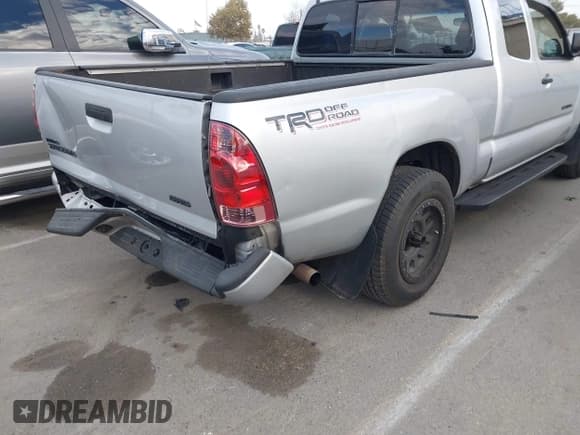 ✅ 2006 Toyota Tacoma • VIN: 5TETX22N46Z283993 • Lot: 43678877. Listed on IAAI with 140,560 mi. Free auction sales archive from the USA and detailed vehicle history report at DreamBid. Image 6.
