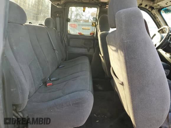 2006 Chevrolet Silverado 1500 LS z VIN 1GCEK19V46Z153487, wystawiony jako Copart lot #86501404 z przebiegiem Nie podano mil oraz Czysty tytuł • Clean title. Historia ofert i sprzedaży dostępna na DreamBid. Obrazek 10.