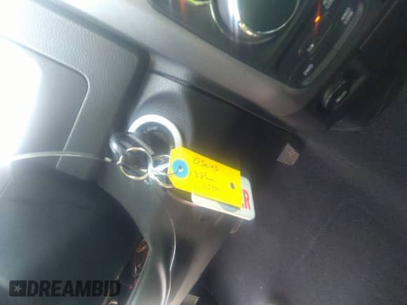 2018 Ram 1500 Express z VIN 1C6RR7FT0JS171660, wystawiony jako IAAI lot #36854451 z przebiegiem 82 310 mil mil oraz . Historia ofert i sprzedaży dostępna na DreamBid. Obrazek 11.