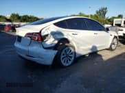 ✅ 2021 Tesla Model 3 Standard Range Plus • VIN: 5YJ3E1EA1MF064478 • Lot: 93518245. Wystawiony na Copart z przebiegiem 56 150 mil. Bezpłatny archiwum sprzedaży aukcyjnych z USA i szczegółowy raport historii pojazdu na DreamBid. Zdjęcie 3.