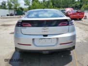 ✅ 2013 Chevrolet Volt • VIN: 1G1RA6E42DU107075 • Lot: 66332675. Wystawiony na Copart z przebiegiem 87 854 mil. Bezpłatny archiwum sprzedaży aukcyjnych z USA i szczegółowy raport historii pojazdu na DreamBid. Zdjęcie 6.