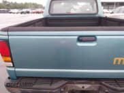 ✅ 1994 Mazda B-Series • VIN: 4F4CR12A9RTM90195 • Lot: 42341674. Wystawiony na IAAI z przebiegiem 120 646 mil. Bezpłatny archiwum sprzedaży aukcyjnych z USA i szczegółowy raport historii pojazdu na DreamBid. Zdjęcie 6.