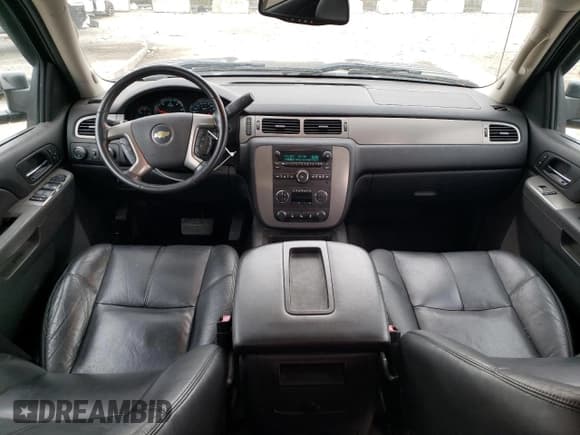 ✅ 2013 Chevrolet Silverado 2500HD LTZ • VIN: 1GC1KYCG4DF120814 • Lot: 82825784. Listed on Copart with 125,488 mi. Free auction sales archive from the USA and detailed vehicle history report at DreamBid. Image 8.