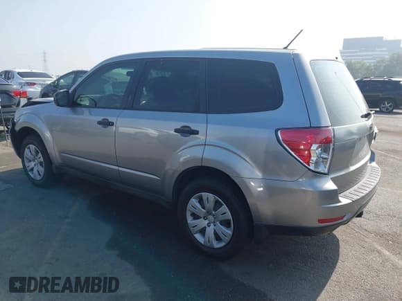 ✅ 2010 Subaru Forester X • VIN: JF2SH6AC7AH744132 • Лот: 43585364. Опубликован ранее на IAAI с пробегом 138 909 миль. Бесплатный доступ к архиву аукционных продаж из США и подробный отчёт об истории автомобиля на DreamBid. Изображение 3.