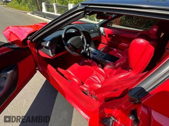 1990 Chevrolet Corvette with VIN 1G1YY238XL5106268, listed as a Copart auction lot 89001425 with 21,627 mi miles and Clean title. Bid and sale history available at DreamBid. Image 9.