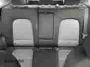 2021 Hyundai Kona SE z VIN KM8K12AA0MU659537, wystawiony jako Copart lot #65289782 z przebiegiem 16 668 mil mil oraz . Historia ofert i sprzedaży dostępna na DreamBid. Obrazek 10.