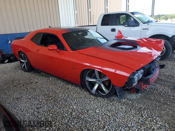 ✅ 2015 Dodge Challenger R/T • VIN: 2C3CDZAT0FH884917 • Lot: 61373644. Wystawiony na Copart z przebiegiem 333 333 mil. Bezpłatny archiwum sprzedaży aukcyjnych z USA i szczegółowy raport historii pojazdu na DreamBid. Zdjęcie 4.