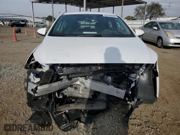 ✅ 2021 Hyundai Ioniq SE • VIN: KMHC75LJ8MU081964 • Lot: 86479234. Wystawiony na Copart z przebiegiem 33 916 mil. Bezpłatny archiwum sprzedaży aukcyjnych z USA i szczegółowy raport historii pojazdu na DreamBid. Zdjęcie 5.