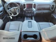 ✅ 2019 Chevrolet Silverado 1500 LTZ • VIN: 3GCUYGED4KG105573 • Lot: 89735075. Wystawiony na Copart z przebiegiem 168 318 mil. Bezpłatny archiwum sprzedaży aukcyjnych z USA i szczegółowy raport historii pojazdu na DreamBid. Zdjęcie 8.