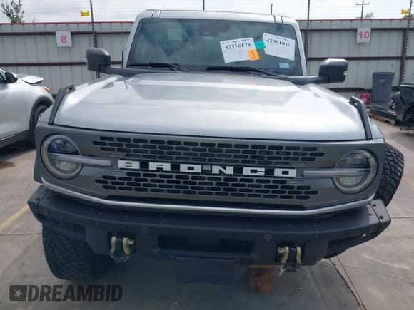 ✅ 2024 Ford Bronco Badlands • VIN: 1FMEE9BP7RLA32263 • Lot: 42356178. Listed on IAAI with 8,566 mi. Free auction sales archive from the USA and detailed vehicle history report at DreamBid. Image 12.