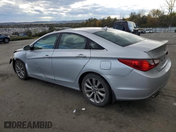 ✅ 2012 Hyundai Sonata Limited • VIN: 5NPEC4AB0CH436472 • Lot: 75809154. Listed on Copart with 68,293 mi. Free auction sales archive from the USA and detailed vehicle history report at DreamBid. Image 2.