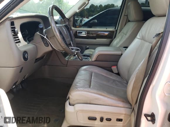 ✅ 2015 Lincoln Navigator • VIN: 5LMJJ2HT4FEJ08461 • Лот: 62295635. Опубликован ранее на Copart с пробегом 151 603 миль. Бесплатный доступ к архиву аукционных продаж из США и подробный отчёт об истории автомобиля на DreamBid. Изображение 7.