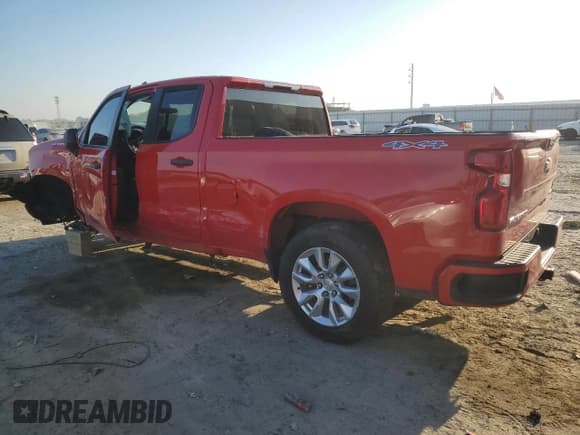 ✅ 2021 Chevrolet Silverado 1500 Custom • VIN: 1GCRYBEK5MZ328084 • Lot: 46501684. Wystawiony na Copart z przebiegiem 18 634 mil. Bezpłatny archiwum sprzedaży aukcyjnych z USA i szczegółowy raport historii pojazdu na DreamBid. Zdjęcie 2.