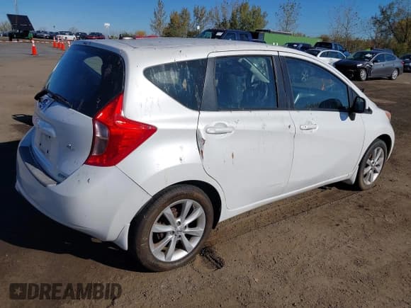 ✅ 2014 Nissan Note SV • VIN: 3N1CE2CP6EL435444 • Lot: 43524876. Listed on IAAI with 88,334 mi. Free auction sales archive from the USA and detailed vehicle history report at DreamBid. Image 4.