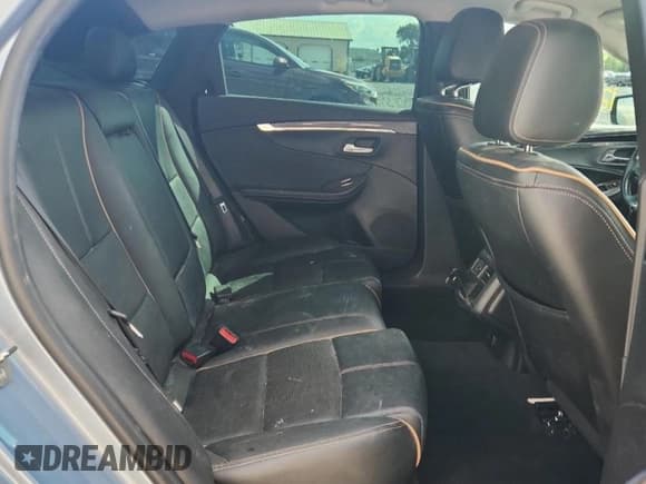 ✅ 2015 Chevrolet Impala LTZ • VIN: 1G1165S36FU116398 • Lot: 82065425. Wystawiony na Copart z przebiegiem 126 479 mil. Bezpłatny archiwum sprzedaży aukcyjnych z USA i szczegółowy raport historii pojazdu na DreamBid. Zdjęcie 10.