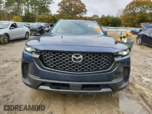 ✅ 2024 Mazda CX-50 S Select • VIN: 7MMVABAMXRN161374 • Lot: 90902945. Wystawiony na Copart z przebiegiem 30 011 mil. Bezpłatny archiwum sprzedaży aukcyjnych z USA i szczegółowy raport historii pojazdu na DreamBid. Zdjęcie 5.