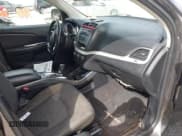 ✅ 2017 Dodge Journey SE • VIN: 3C4PDCAB9HT581954 • Лот: 43327927. Опубликован ранее на IAAI с пробегом 175 799 миль. Бесплатный доступ к архиву аукционных продаж из США и подробный отчёт об истории автомобиля на DreamBid. Изображение 5.