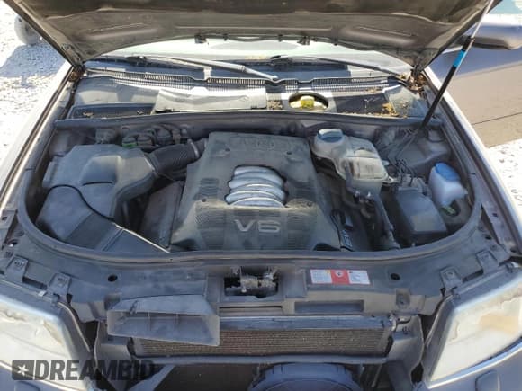 ✅ 2001 Audi A6 • VIN: WAUEH64B21N125564 • Lot: 58907865. Wystawiony na Copart z przebiegiem 156 496 mil. Bezpłatny archiwum sprzedaży aukcyjnych z USA i szczegółowy raport historii pojazdu na DreamBid. Zdjęcie 11.