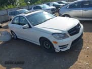 ✅ 2012 Mercedes-Benz C 300 Sport • VIN: WDDGF8BB4CR228650 • Лот: 42458626. Опубликован ранее на IAAI с пробегом 143 027 миль. Бесплатный доступ к архиву аукционных продаж из США и подробный отчёт об истории автомобиля на DreamBid. Изображение 1.