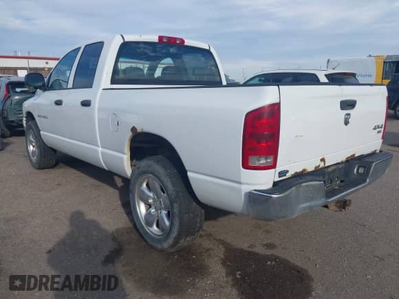 2005 Dodge 1500 SLT z VIN 1D7HU18D85S274987, wystawiony jako IAAI lot #43503427 z przebiegiem 197 197 mil mil oraz . Historia ofert i sprzedaży dostępna na DreamBid. Obrazek 3.