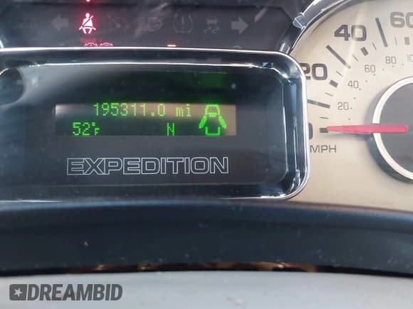 ✅ 2011 Ford Expedition XLT • VIN: 1FMJU1H51BEF20868 • Lot: 43716360. Listed on IAAI with 195,311 mi. Free auction sales archive from the USA and detailed vehicle history report at DreamBid. Image 7.